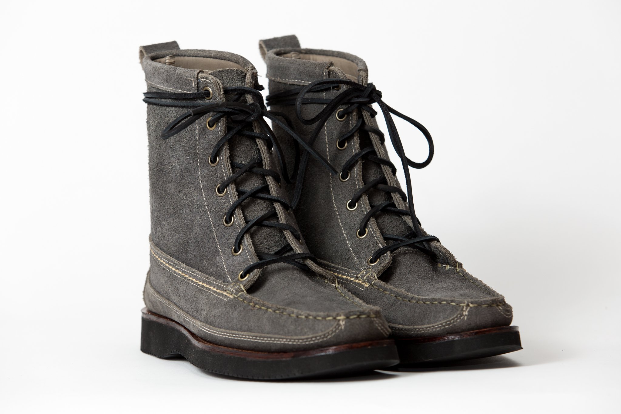 Maine Mountain Moccasin Gun Metal 7 Eyelet Boot