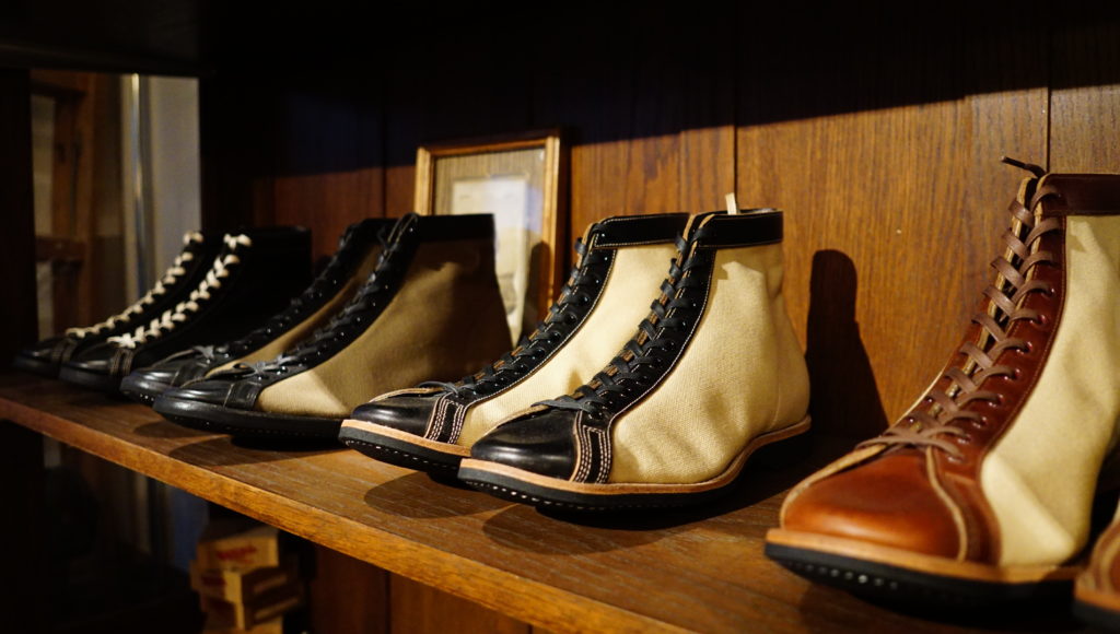 Clinch Boots—Brass Tokyo-Mast Trainers