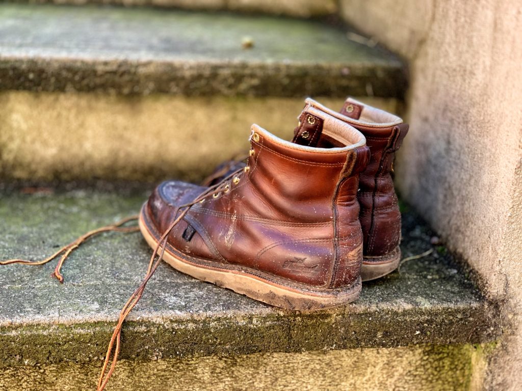 Thorogood Moc Toe Boot In Tobacco Leather Review