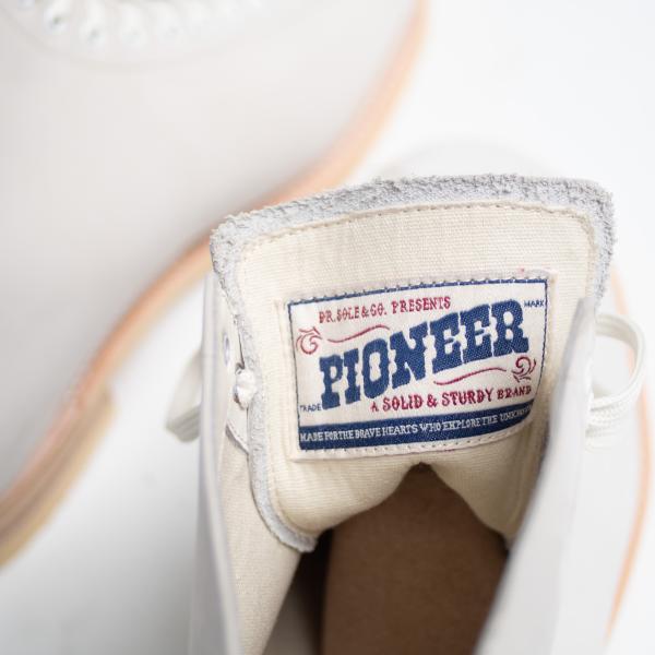 Dr. Sole Pioneer Game Changer Sports Boot