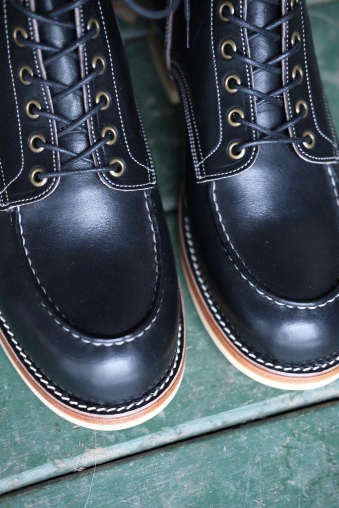 Onderhoud Handmade x Stitchdown—Wickett & Craig Black Traditional Harness Moc Toe Collab Boot