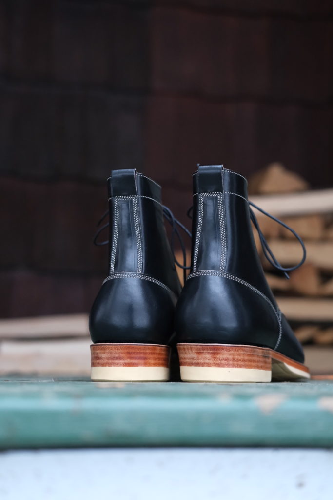 Onderhoud Handmade x Stitchdown—Wickett & Craig Black Traditional Harness Moc Toe Collab Boot