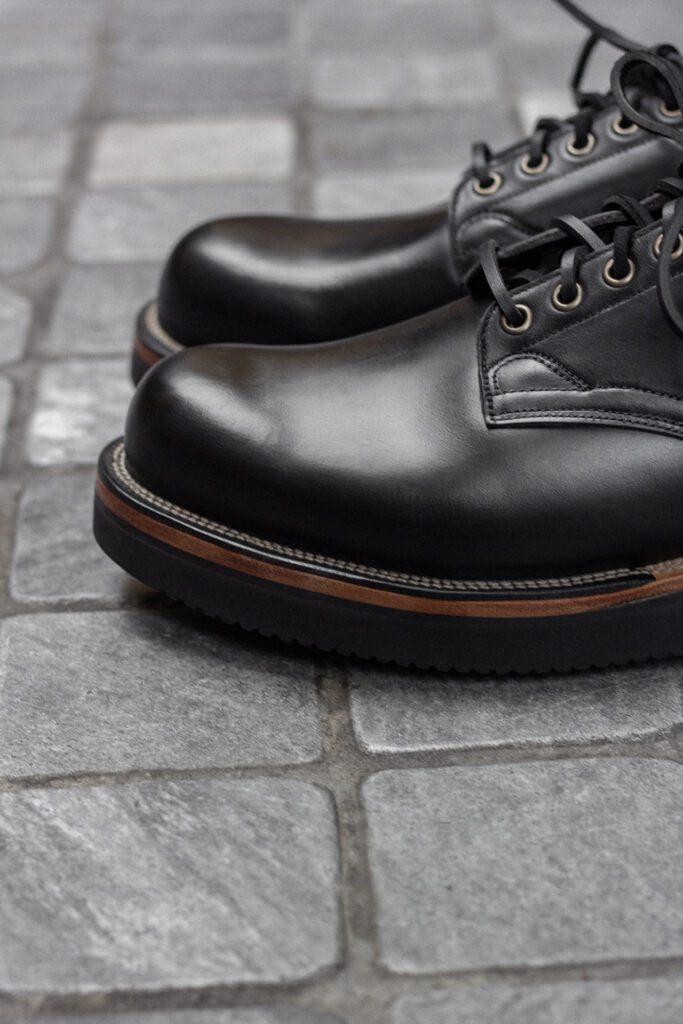 Viberg 145 Oxford—Horween Black CXL—Vibram 2021 Sole