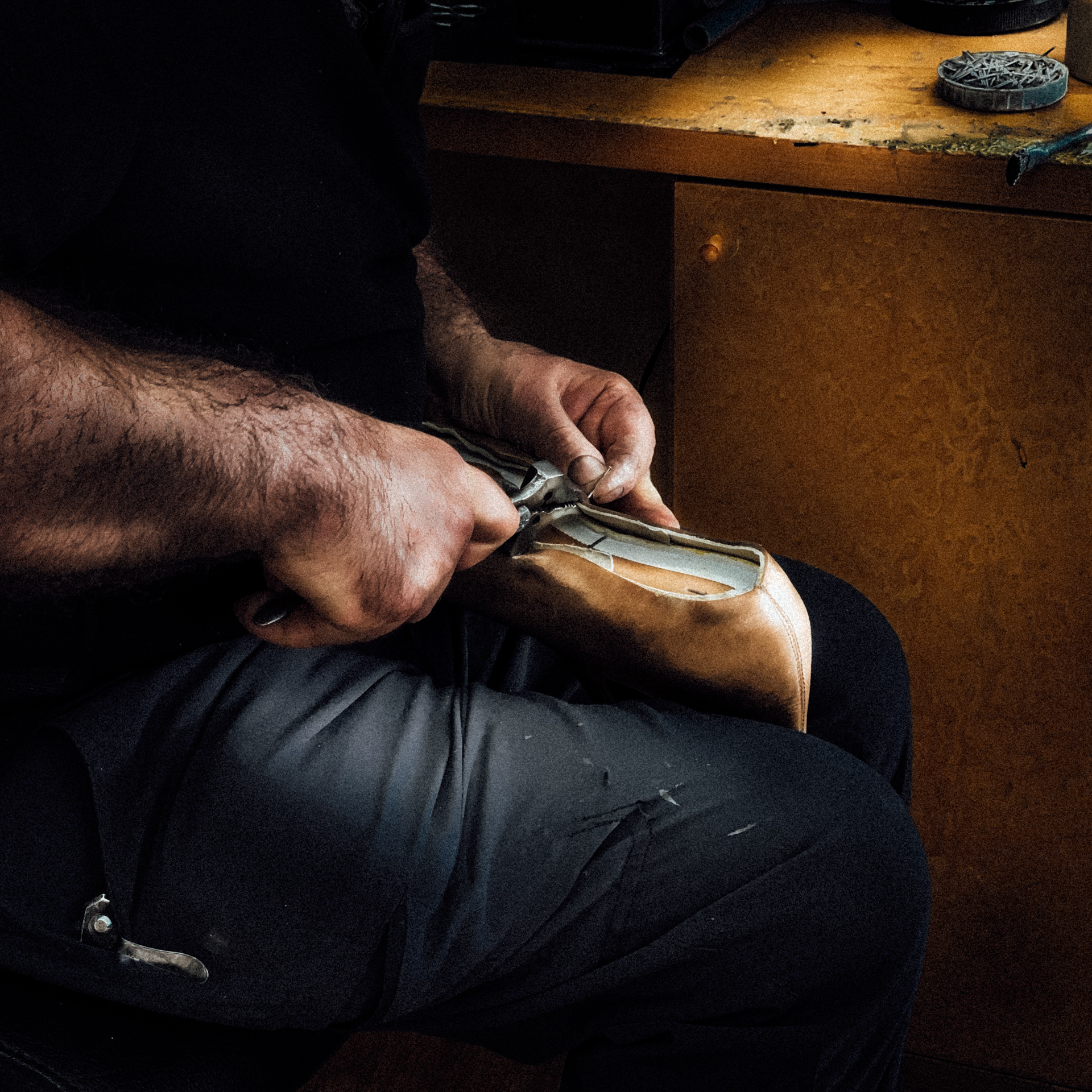 oak street bootmakers hand lasting