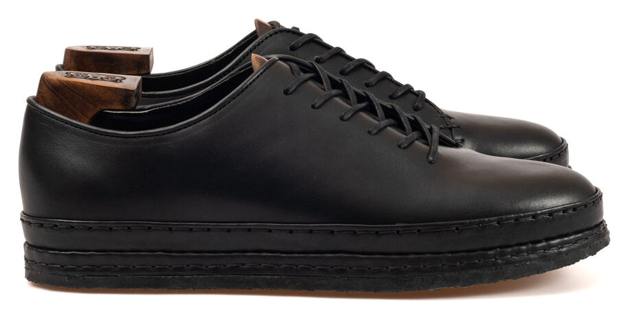 Crown Northampton - Ernest - Black Oak Bark Tanned Calf