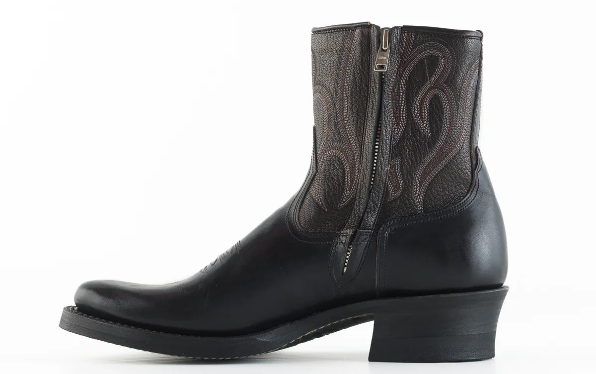 Rolling Dub Trio - Loro Side Zip - Black Horsebutt and Flame Embroidery